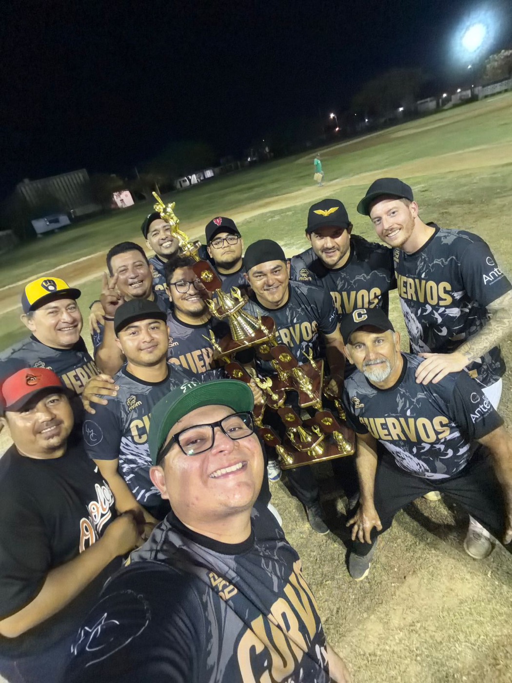 Selfie grupal de la celebración